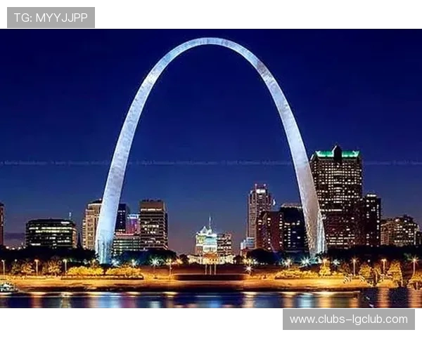 绿茵与钢筋的交响探索世界球场中蕴藏的建筑之美